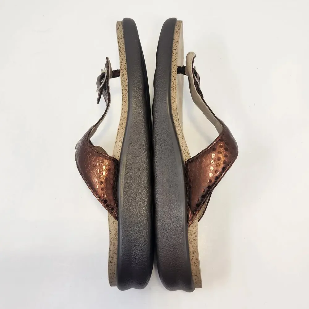 SAS Sanibel Bronze Metallic Leather Toe Post Slide Sandal Size 9.5M Comfort